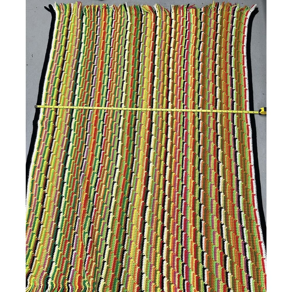 VINTAGE AFGHAN THROW BLANKET RUG 1970s RETRO MULTI-COLOR 62x44 - Picture 4 of 9